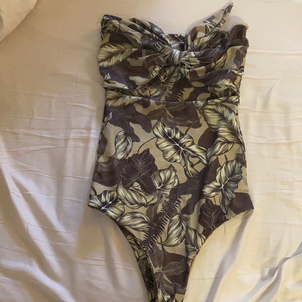 Mikoh Lana one peice